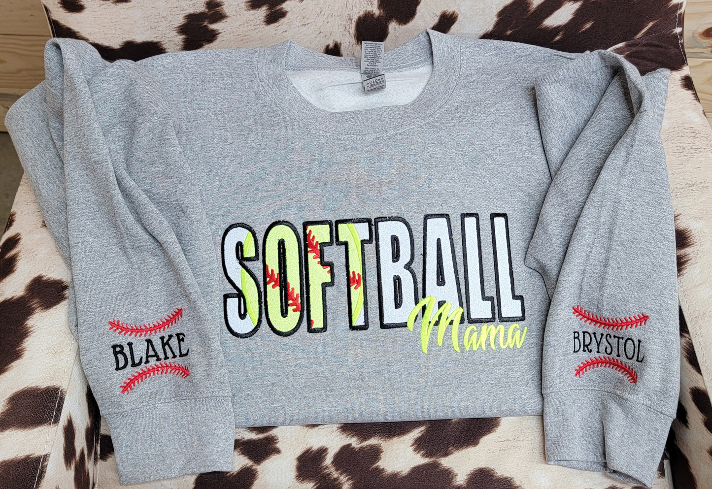 Softball MAMA sweatshirt embroidery