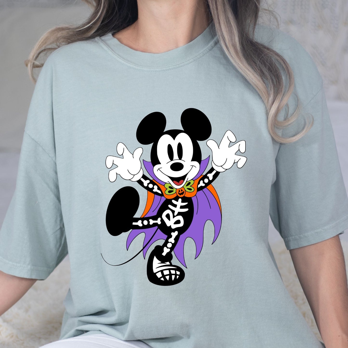 Cartoon Mouse Skeleton Graphic Tee – Spooky Halloween Oversized Shirt