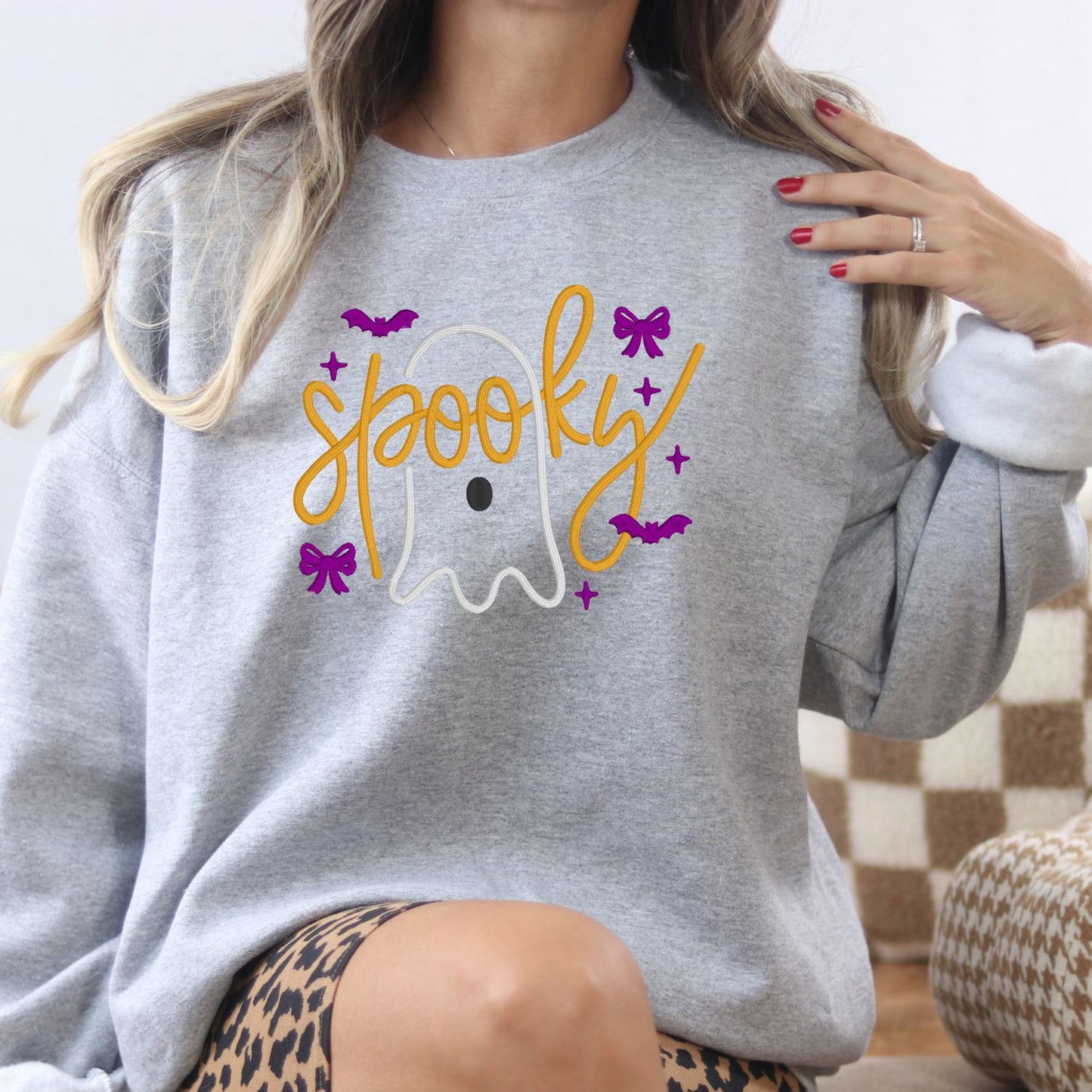Spooky Cute Ghost Bow Embroidered Halloween Sweatshirt – Cozy Fall Crewneck for Women