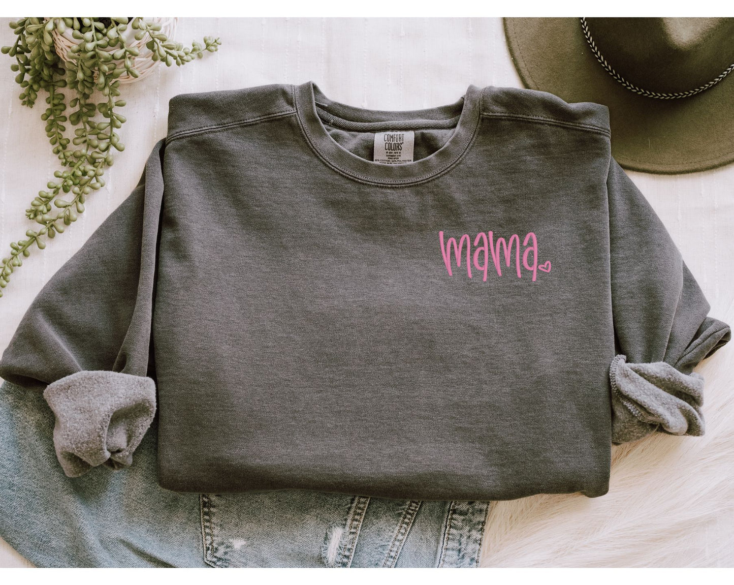 Embroidered Hand Lettered Mama with Heart - Customizable Color Selection