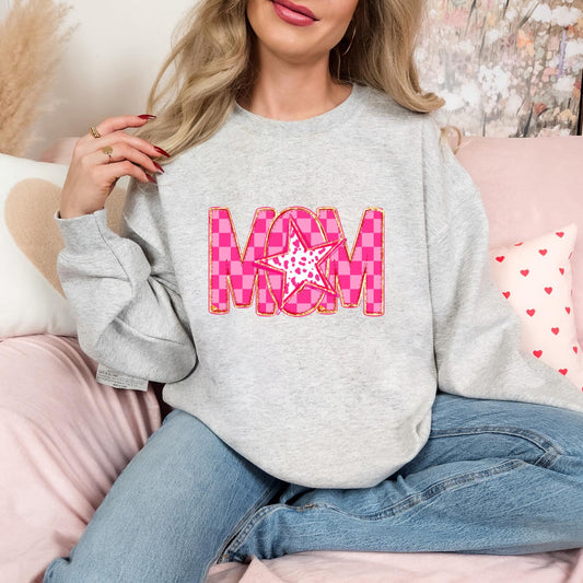 Pink MOM Star Sweatshirt | Trendy Mom Shirt | Cute Mom Crewneck | Retro Star Mom Top | Cozy Gift for Moms | Pink Checkered Letters